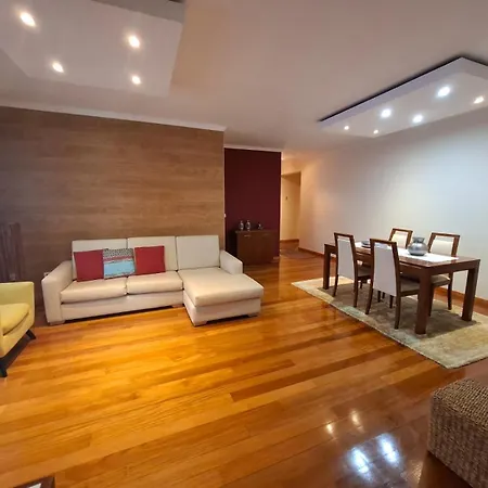 Cozy And Bright Appartement