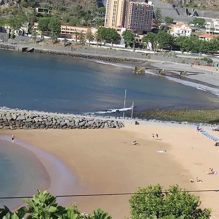 דירה Cozy And Bright